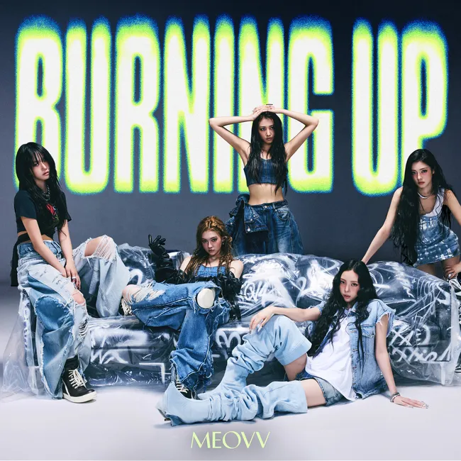 MEOVV – BURNING UP MEOVV – BURNING UP