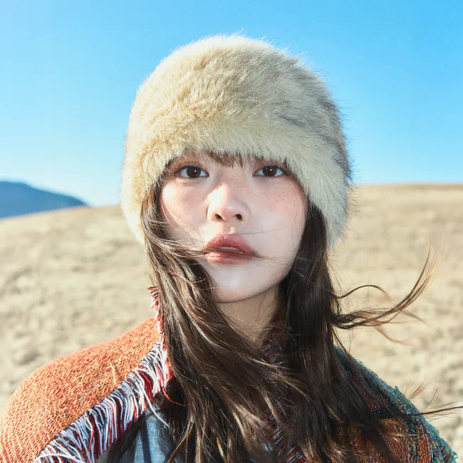 Yebit – Traveler Yebit – Traveler