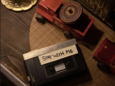 YEAHSHINE – Stay with me
